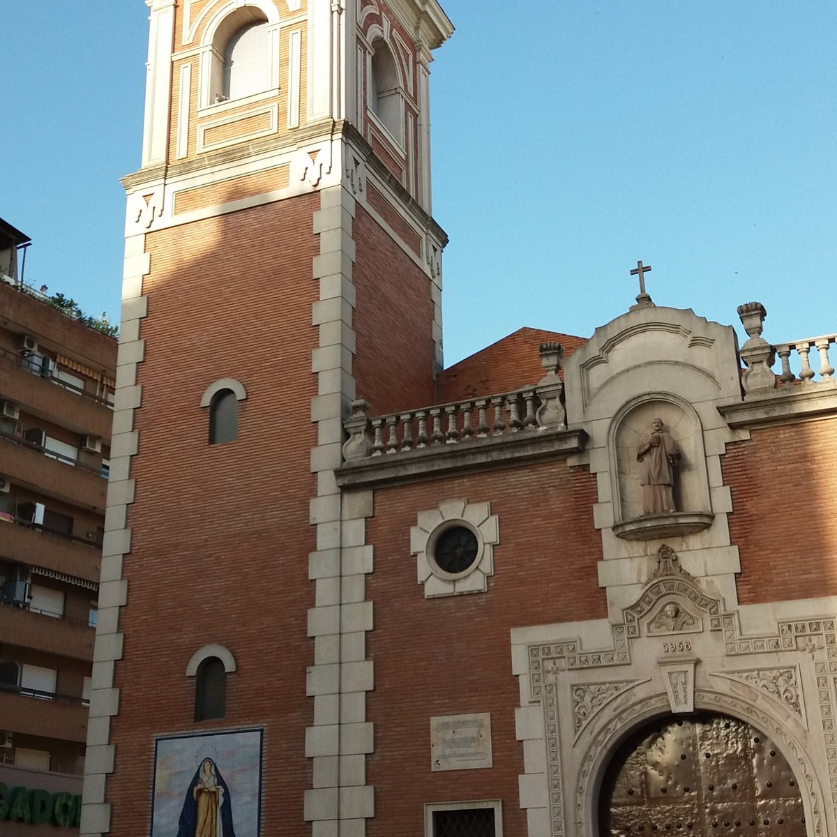 Iglesia de San Vicente de Paul (Padres Paules) (Sevilla) Aktuelle
