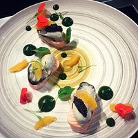 SAUMON / HUITRES / CAVIAR