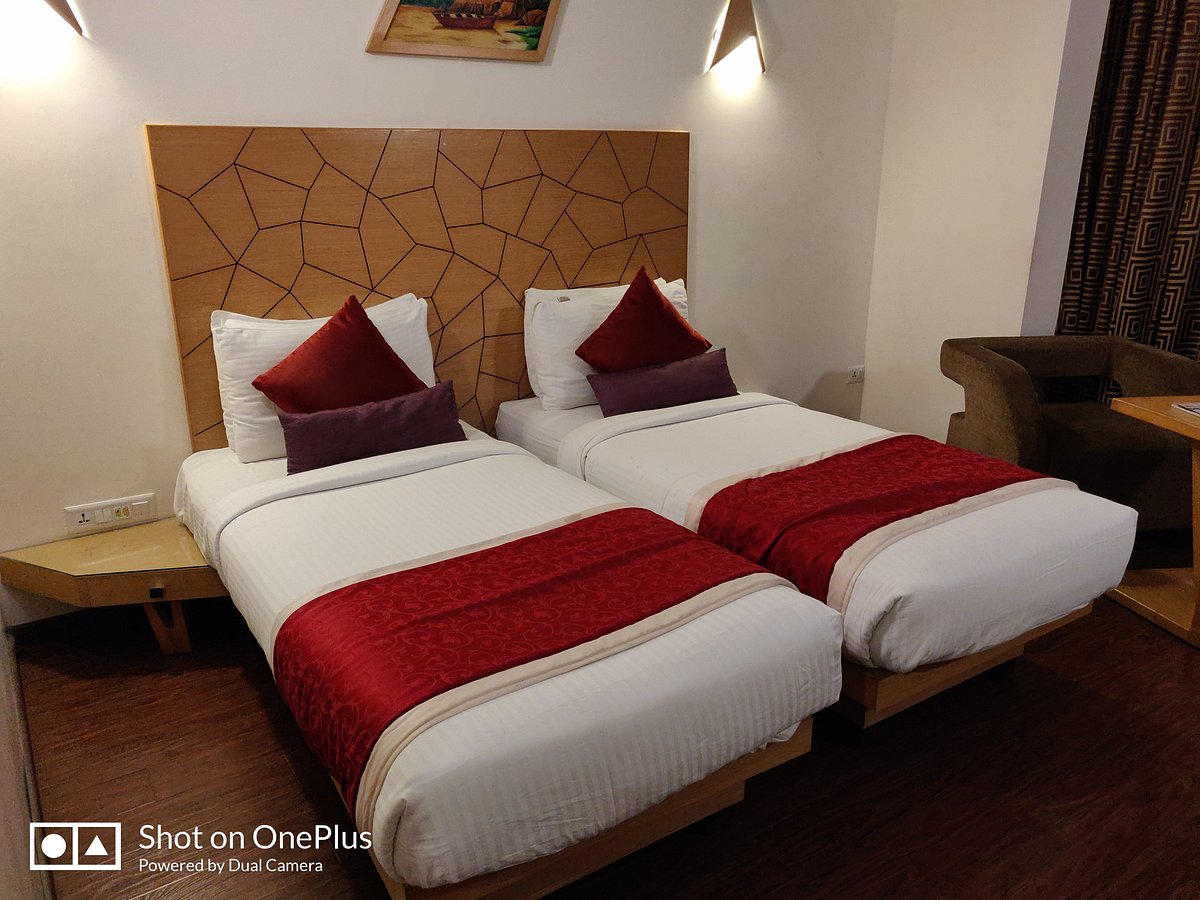 Hotel Rockdale Clarks Inn Suites, hotel in Visakhapatnam