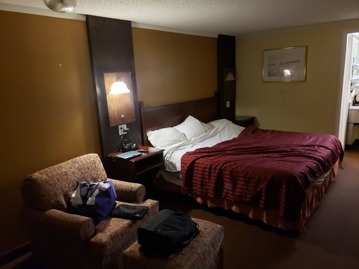 RODEWAY INN & SUITES (Saginaw) - Hotel Reviews, Photos, Rate Comparison ...