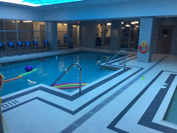 Delta Hotels by Marriott Waterloo Pool: Pictures & Reviews - Tripadvisor