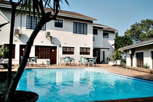 Pool & Beach