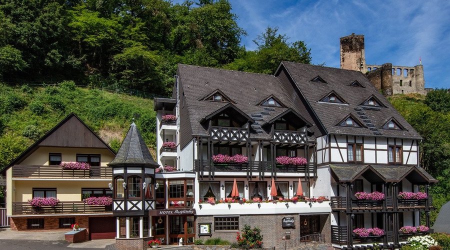 Außenansicht Hotel Burgfrieden