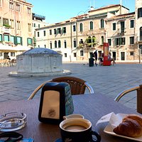 Super petit déjeuner au calme et à l’ombre ...