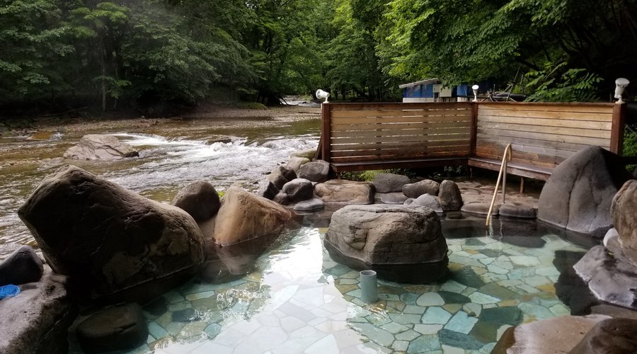 芽登温泉