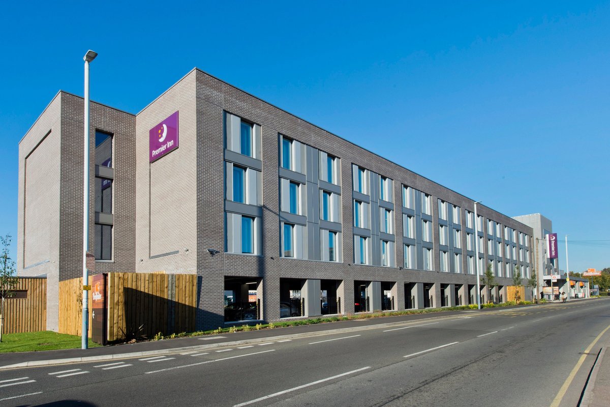 PREMIER INN LONDON HAYES, HEATHROW (HYDE PARK) HOTEL - Updated 2022