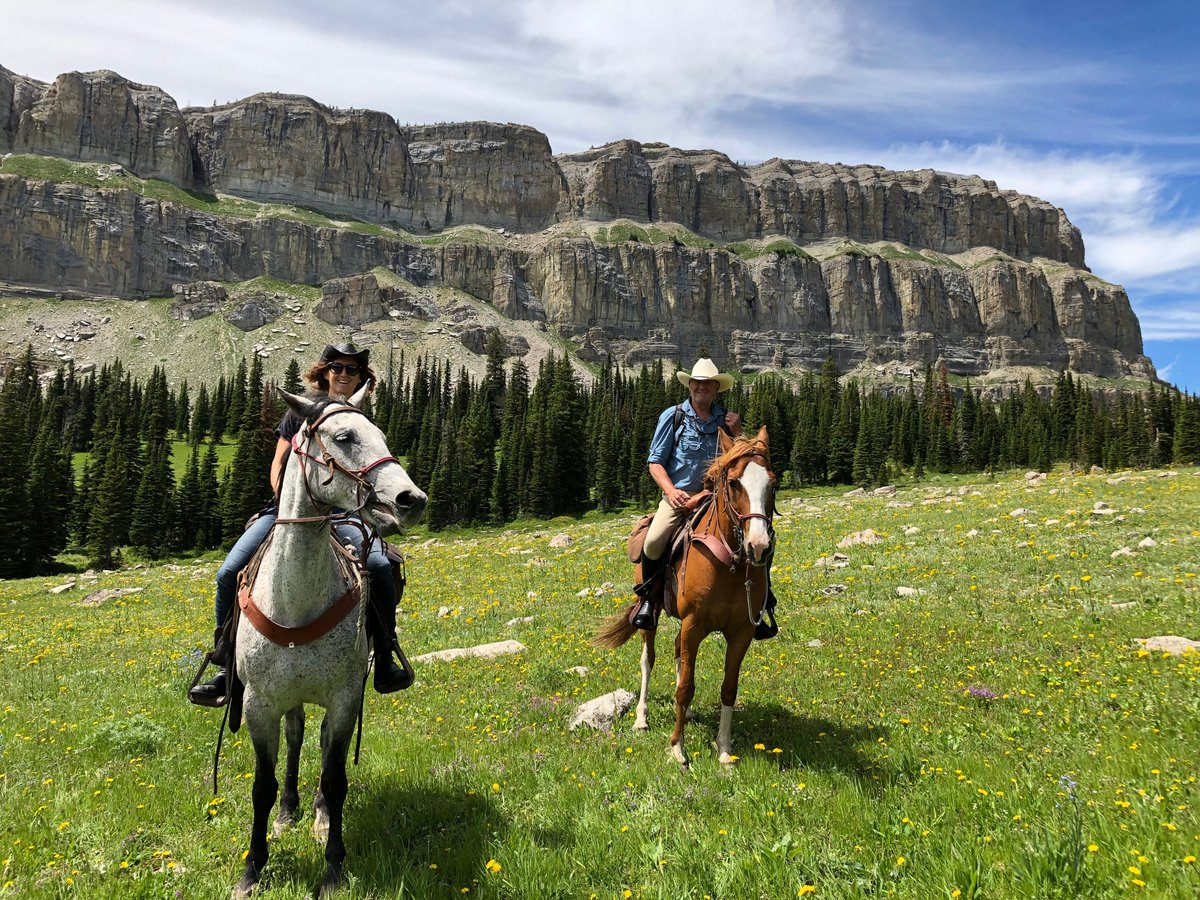 How to Hike the Top of the Chinese Wall in the Bob Marshall Wilderness -  Two Fish Traveling