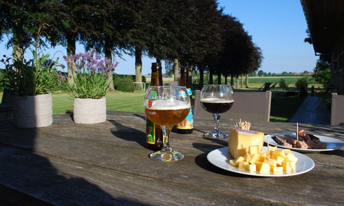 Genieten in de tuin van Douce Vie!