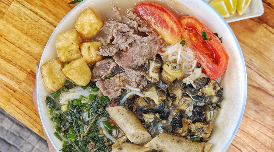 Hanoi Street Food Guide: Top Must-Try Dishes for Food Lovers