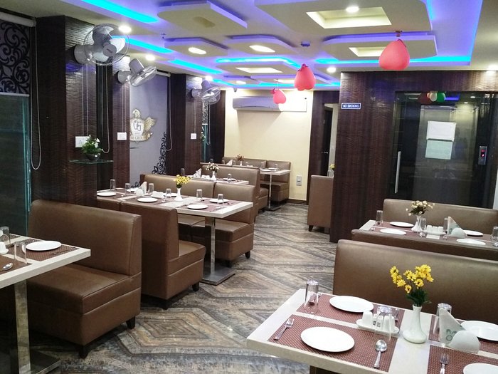 Another view of the food court - Picture of Avani Riverside Mall, Howrah -  Tripadvisor