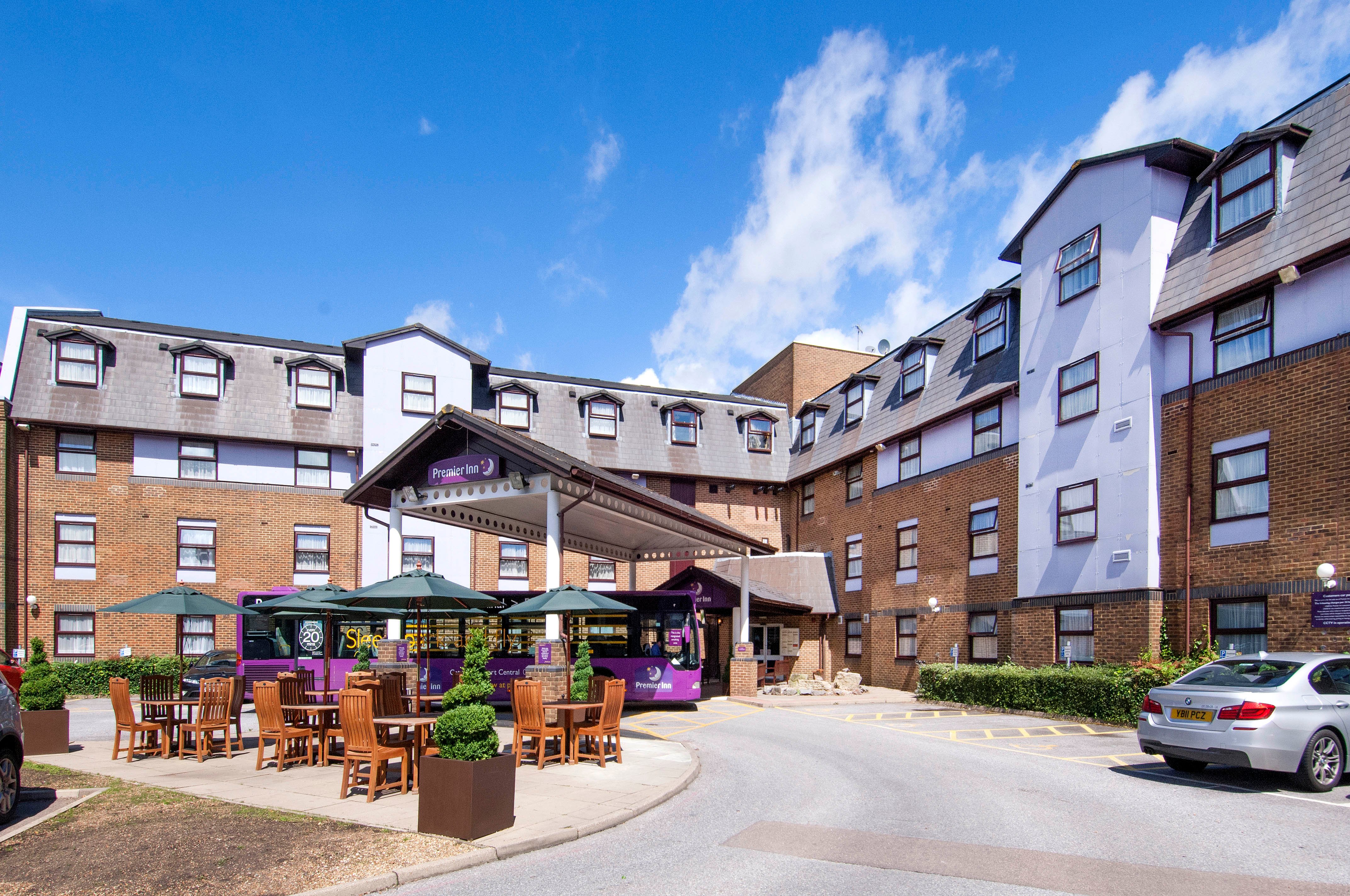 PREMIER INN LONDON GATWICK AIRPORT A23 AIRPORT WAY HOTEL