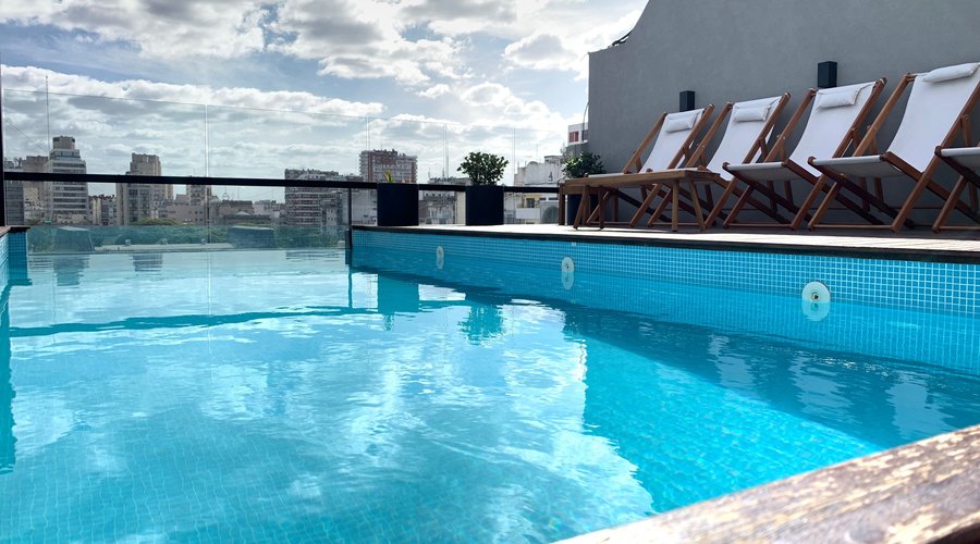 Piscina - City view
