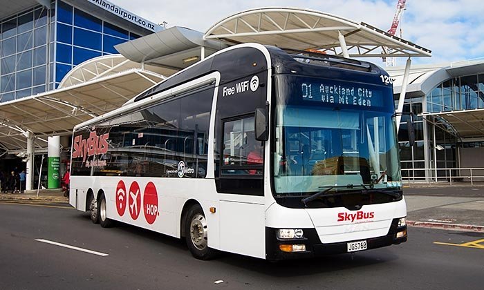 Auckland City Express operates 24/7 all days of the year, including public holidays.Sit back, relax and stay connected with free WiFi on the SkyBus express service between the city centre and Auckland Airport (AKL). With our high frequency timetable, a bus is never far away.
https://www.skybus.co.nz/auckland-city-express