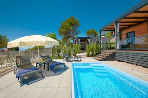 Pool och strand