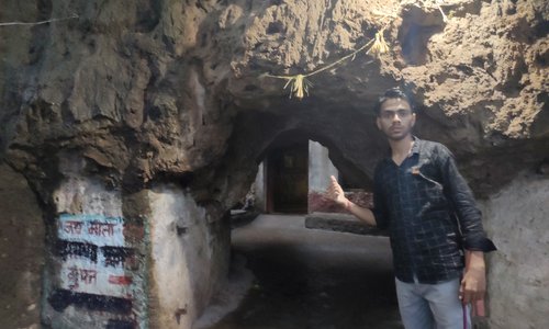 This picture is click at haldhighaati at rajsamand udaipur it is connect to maharana pratap. if you want more explore it scarch on you tube "jagi vlogs" videos is avalible there.