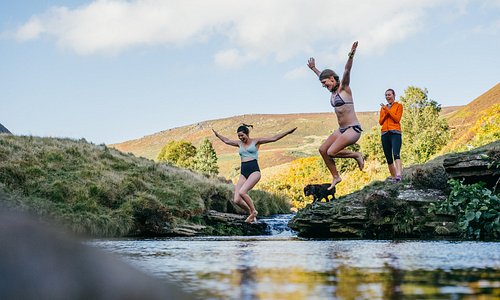 A quick bus or bike ride out of the City Centre and you're ready to jump in - Splash!

#wildswimming  #adventure #outdoorholiday  #adventurebreak  