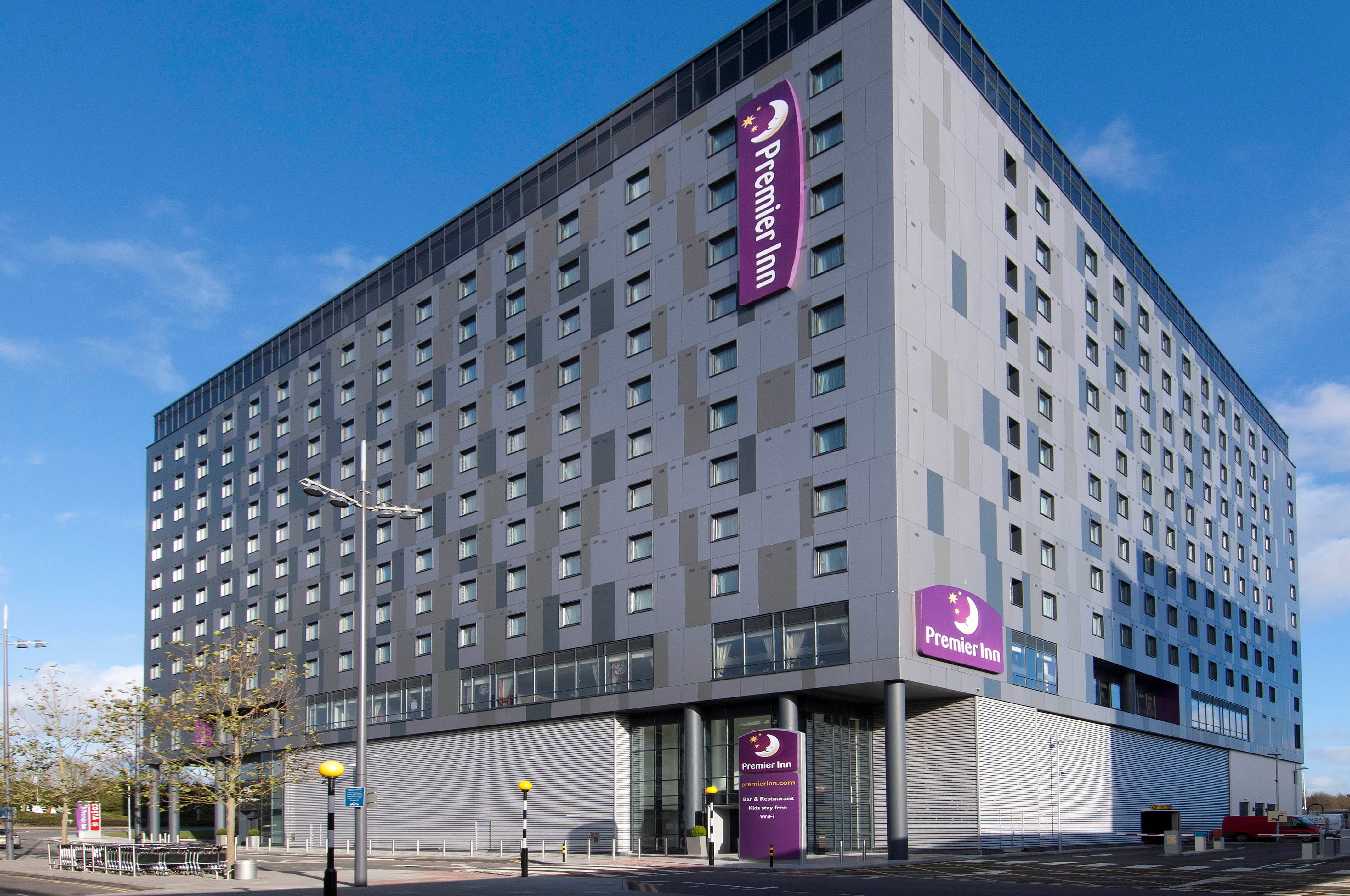 PREMIER INN LONDON GATWICK AIRPORT NORTH TERMINAL HOTEL Updated   Premier Inn London Gatwick 