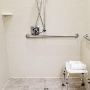 AmericInn by Wyndham Sioux Falls North in Sioux Falls, image may contain: Hotel, City, Inn, Condo