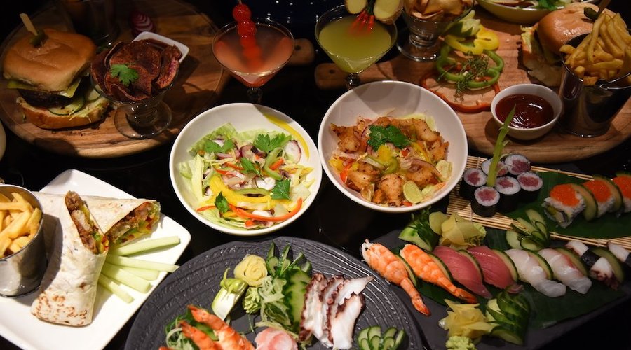 Selection of dishes and cocktails awaiting you at 5 Spices Restaurant Seychelles