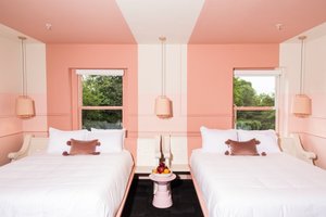 Room & Suite