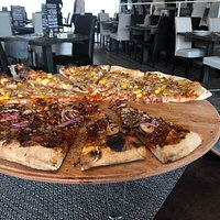 Pizza ottima, personale disponibile e simpatico. Ottima esperienza, consiglio!