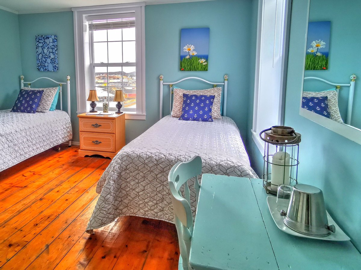 Harbour Lights Inn - UPDATED 2022 Prices, Reviews & Photos (Twillingate ...