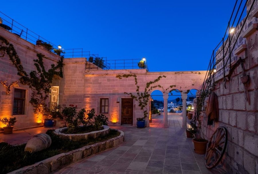 Sinasos Palace Cave Hotel Updated 2021 Prices Reviews Mustafapasa Cappadocia Turkey Tripadvisor