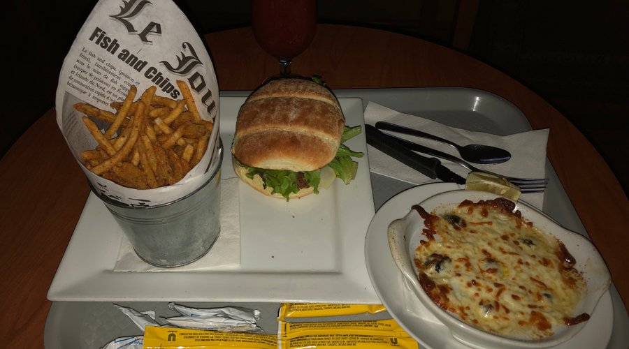 Burger Jos Blo, frites et escargots à l'ail