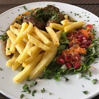 Had lunch in the best restaurant in Olhao it was fantastic great food and fabulous friendly staff with a great music background atmosphere I would highly recommend Mosse for a great day evening out 5 star +