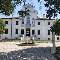 La bellissima facciata
