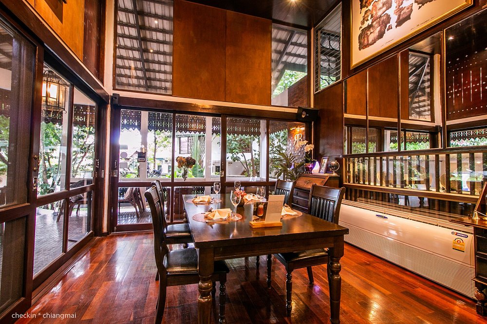 restaurante com estrela Michelin em Chiang Mai Redbox Dining Room