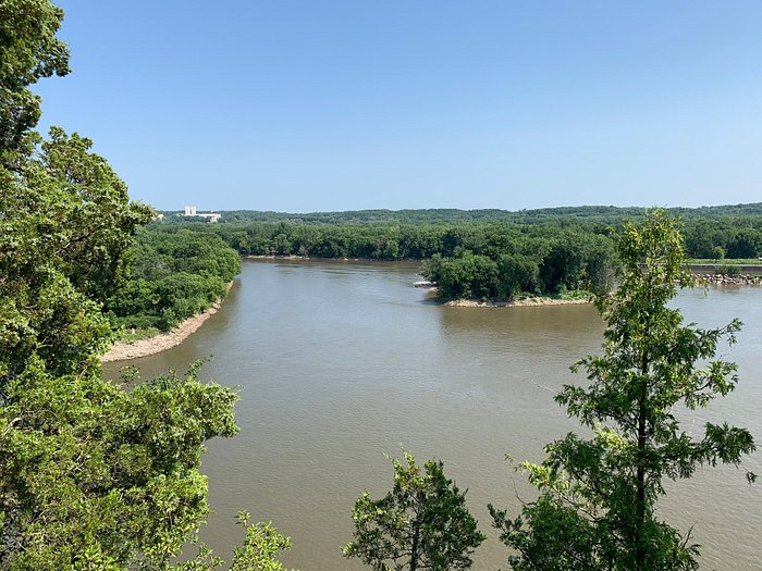 se permiten perros en los parques estatales de missouri stzte park campgrounds