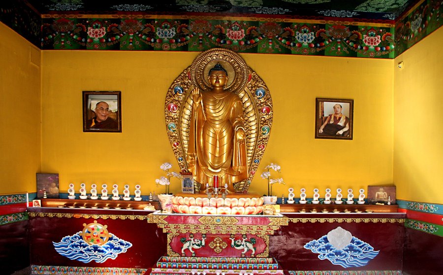 Photo prise à l'intérieur du stupa. 