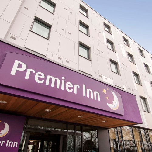 PREMIER INN HEATHROW AIRPORT TERMINAL 5 HOTEL - Updated 2022 (West Drayton)