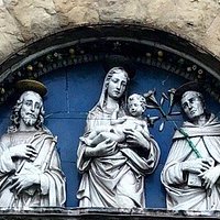 Chiesa di San Jacopo di Ripoli, горельеф “Мадонна с младенцем и святыми Якопо и Доменико“ (1522), Флоренция, июль.