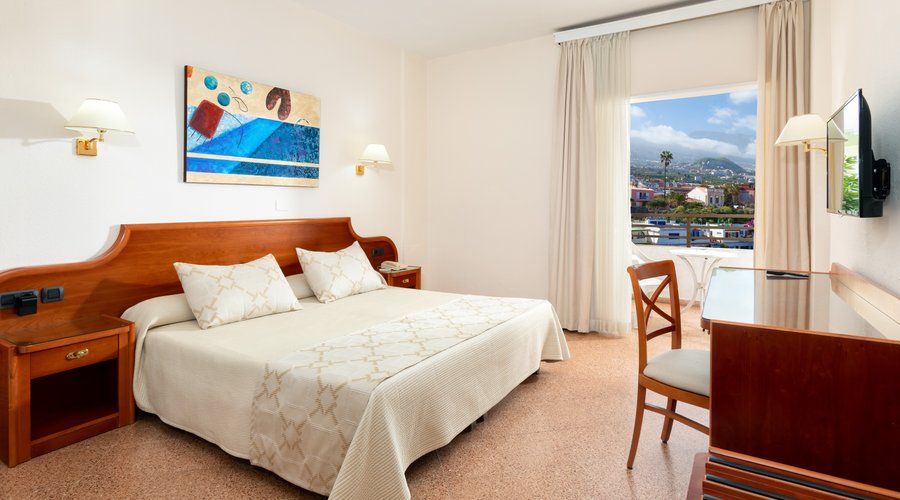 HABITACIONES RENOVADAS 