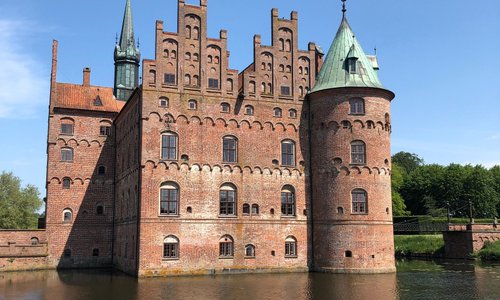 Egeskov linna ja puutarha
