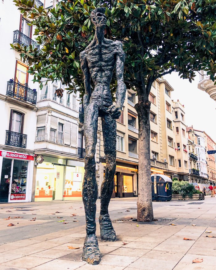 Imagen 10 de Estatua de El Caminante