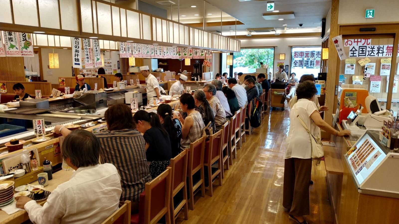 回転寿司 トリトン 円山店 (札幌市) 最新のレストランの口コミ(2024年) - トリップアドバイザー