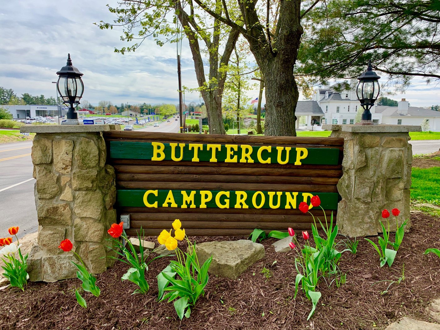 Pennsylvania Buttercup Campground: Your Rustic Retreat Awaits!