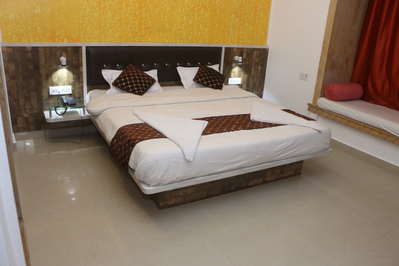 Hotel photo 8 of Hotel Marina Mahal.