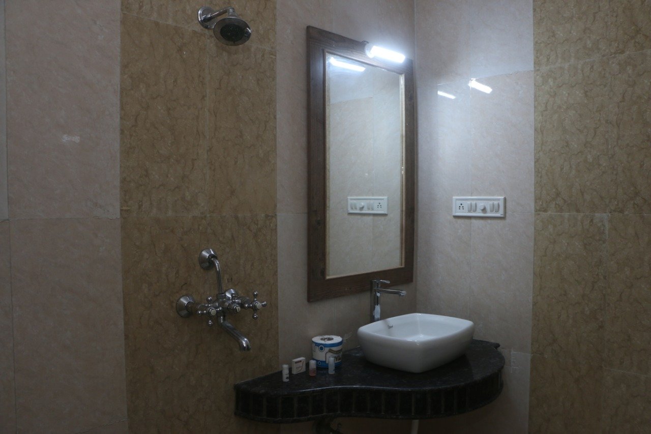 Hotel photo 17 of Hotel Marina Mahal.
