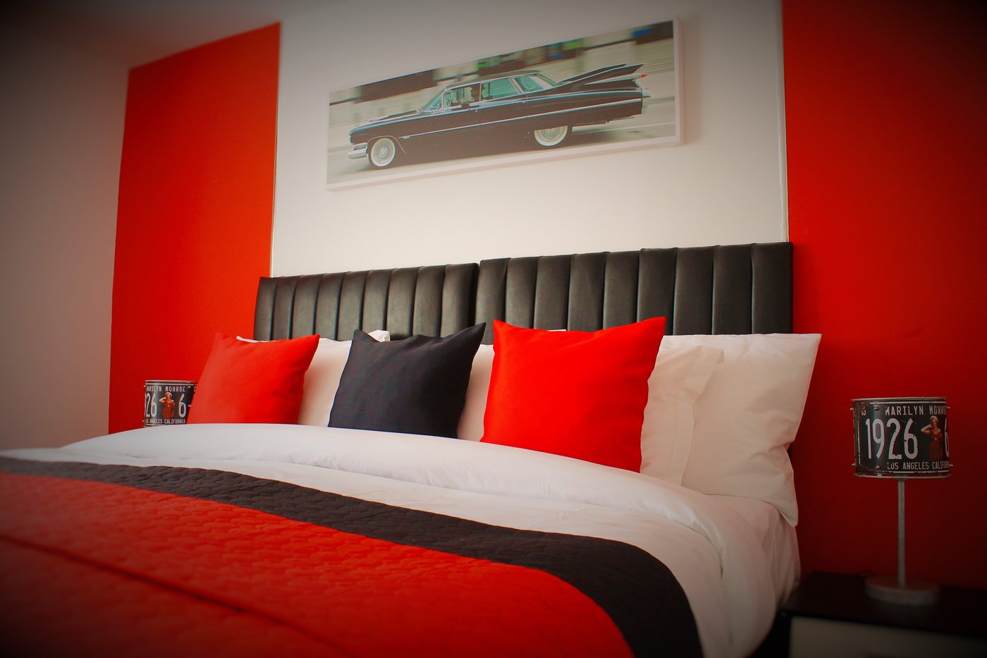 CADILLAC KUSTOMZ HOTEL - Updated 2025 Prices, Reviews, and Photos - Cadillac Kustomz Hotel 4 In A Bed