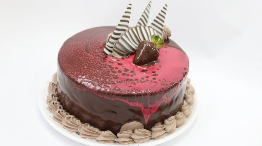 Bolo de Morango com Iogurte