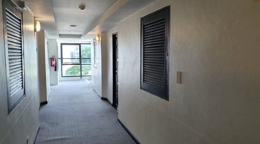 Hotel C H