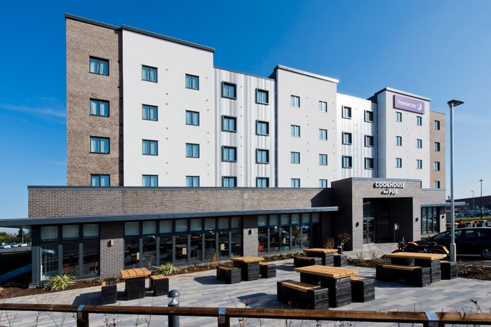 PREMIER INN WEST BROMWICH TOWN CENTRE (NEW SQUARE) HOTEL - Updated 2024 ...