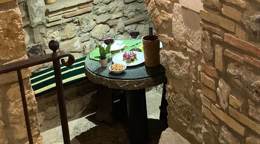 Il nostro tavolo romantico (our romantic corner)