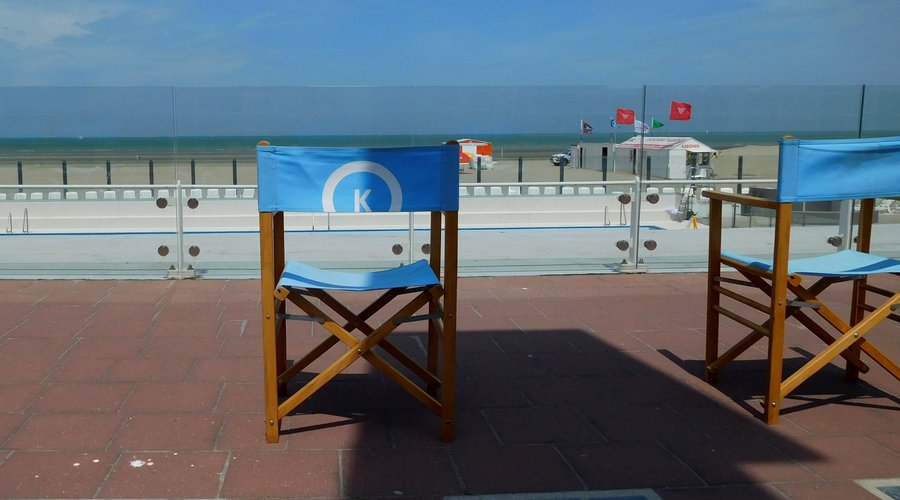 panorama platform boven de ingang van het strandbad