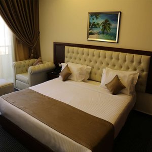 GOLDEN TULIP MIDTOWN HOTEL Club King