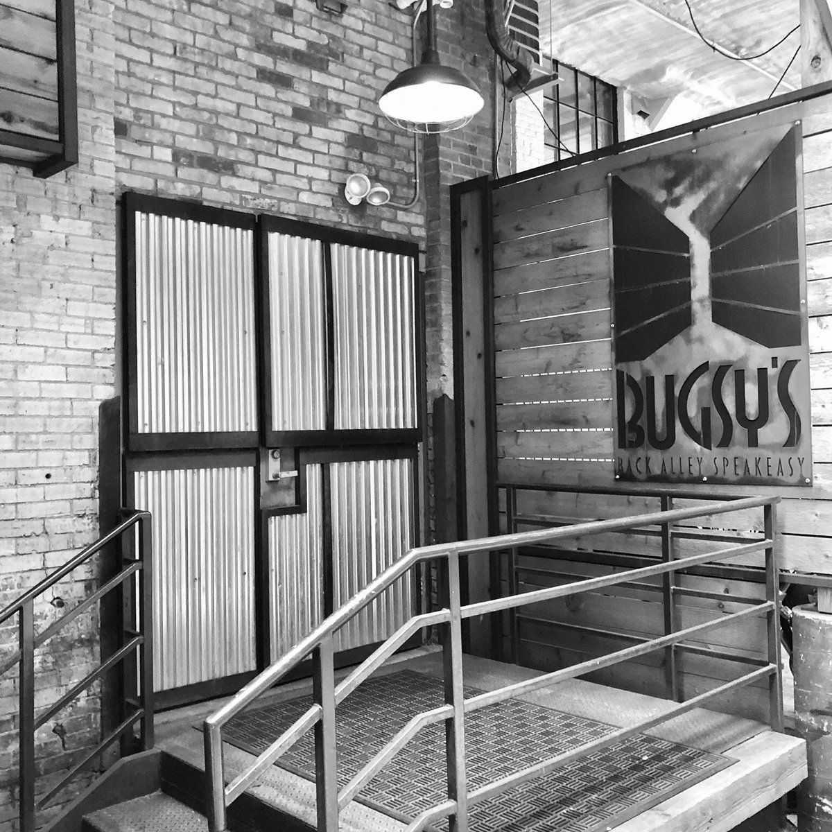 BUGSY'S BACK ALLEY SPEAKEASY (Milwaukee) All You Need to Know BEFORE